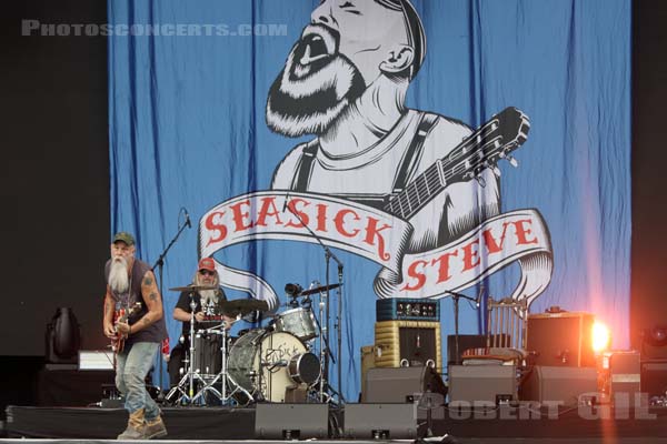 SEASICK STEVE - 2017-07-23 - PARIS - Hippodrome de Longchamp - Main Stage 2 - 